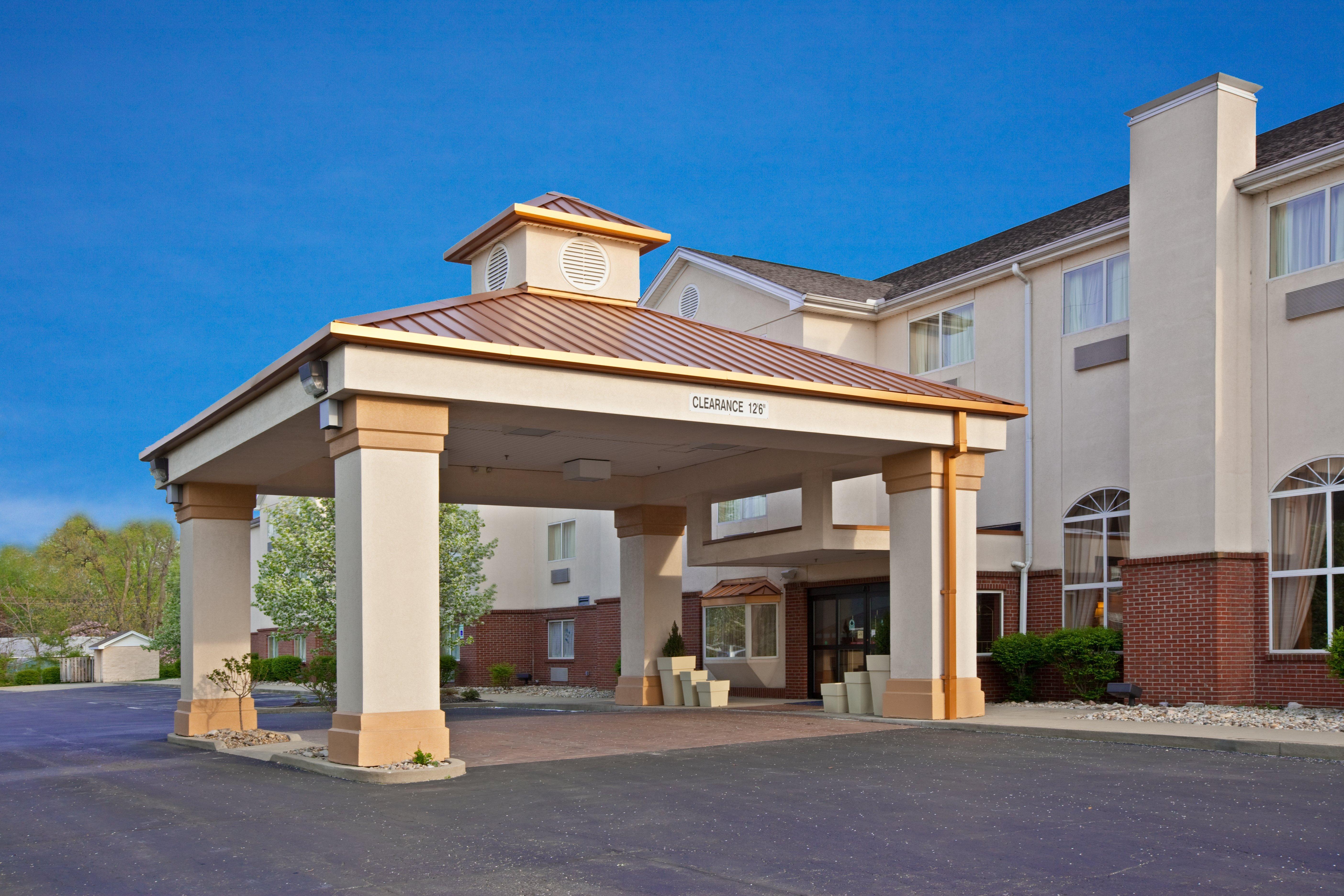 Holiday Inn Express Hotel & Suites Cincinnati-North/Шаронвилл Экстерьер фото