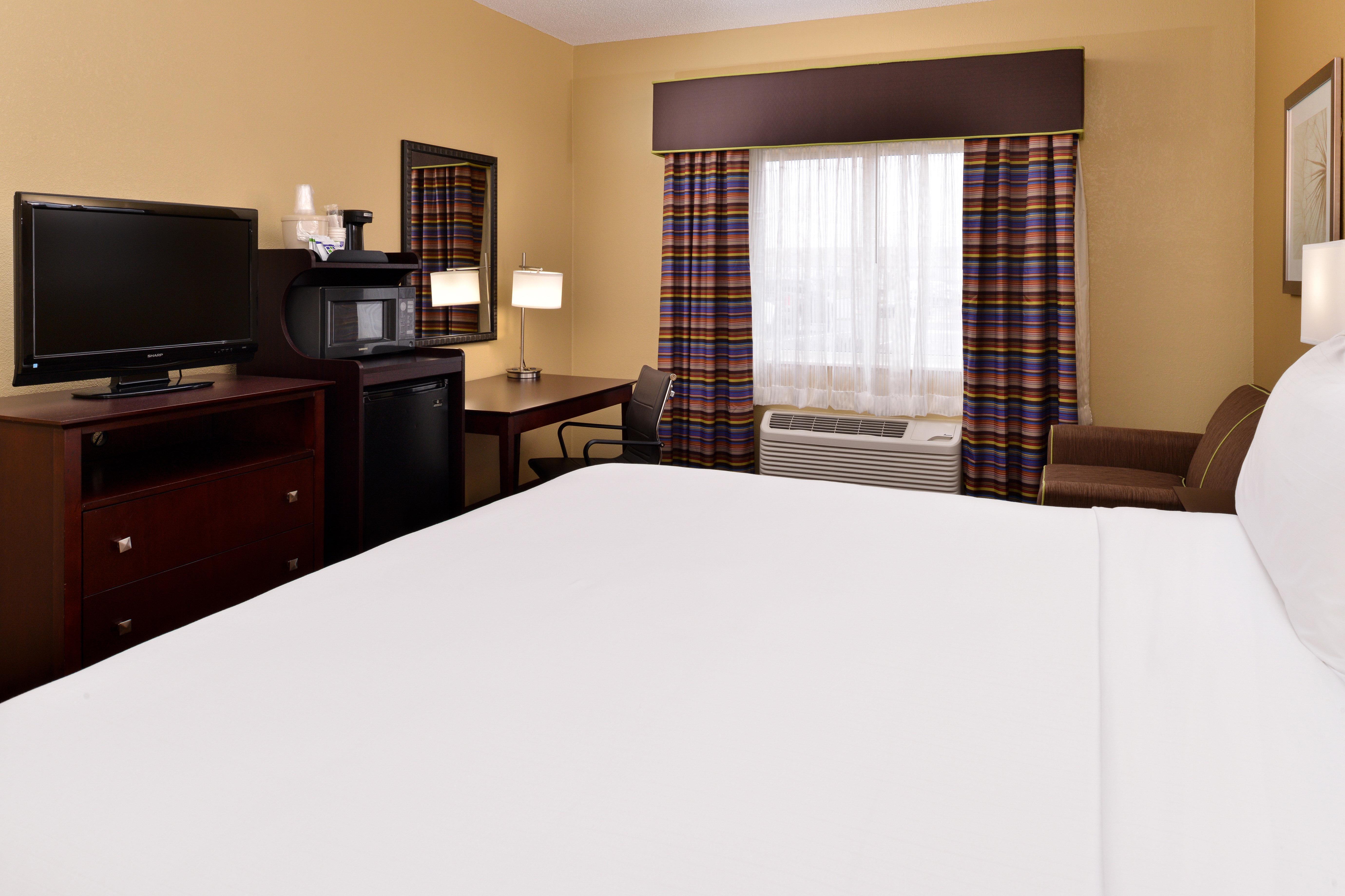 Holiday Inn Express Hotel & Suites Cincinnati-North/Шаронвилл Экстерьер фото