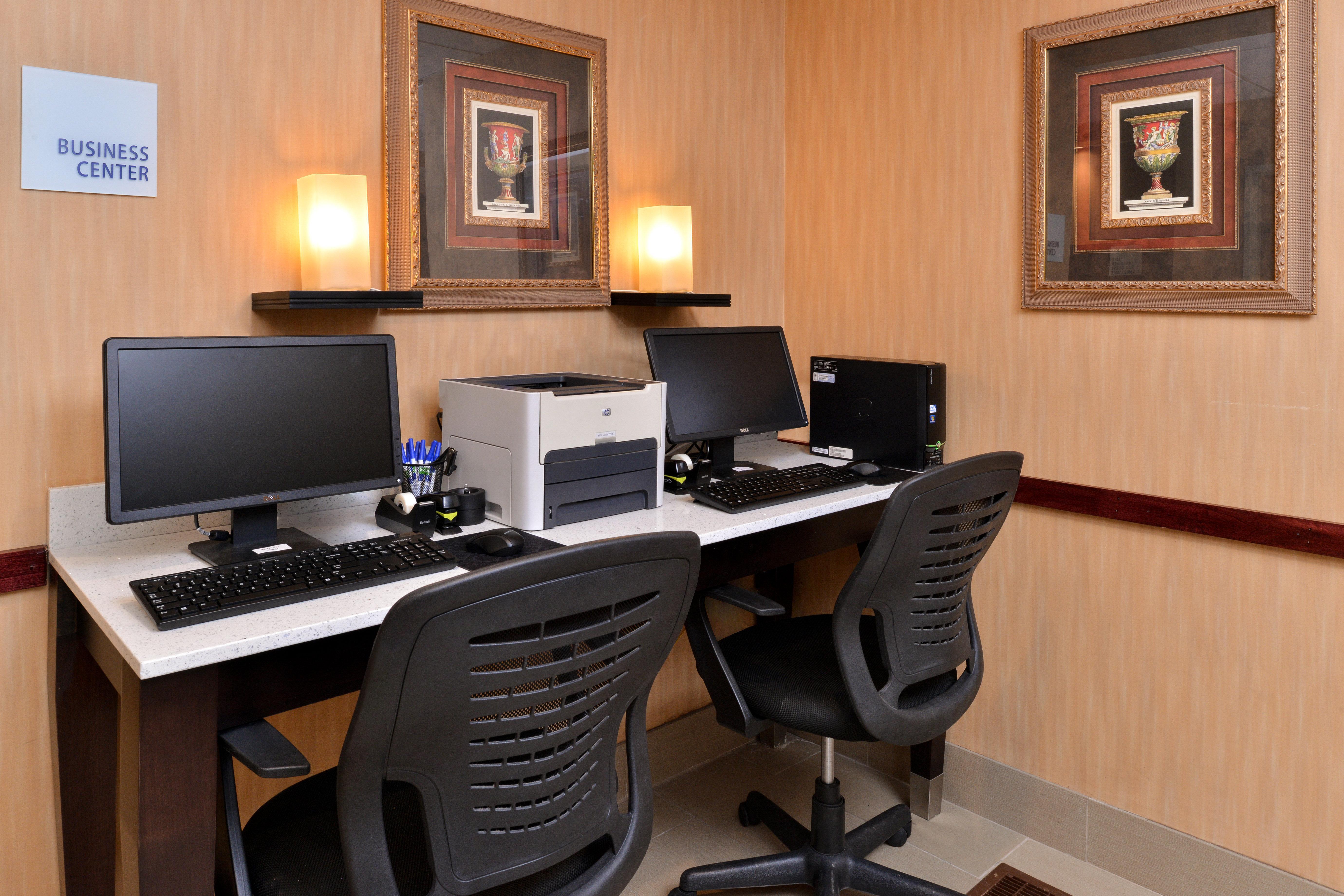 Holiday Inn Express Hotel & Suites Cincinnati-North/Шаронвилл Экстерьер фото