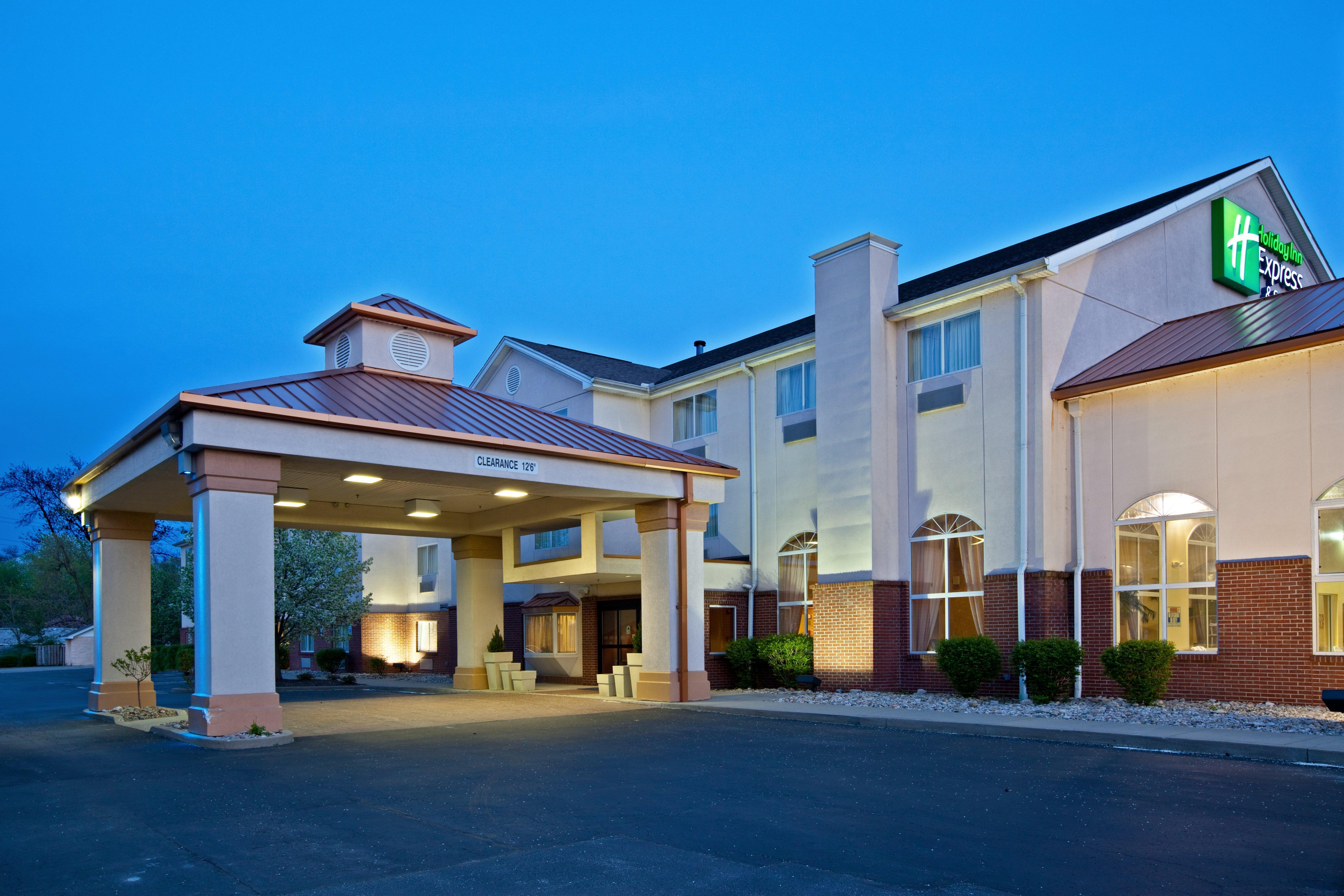 Holiday Inn Express Hotel & Suites Cincinnati-North/Шаронвилл Экстерьер фото