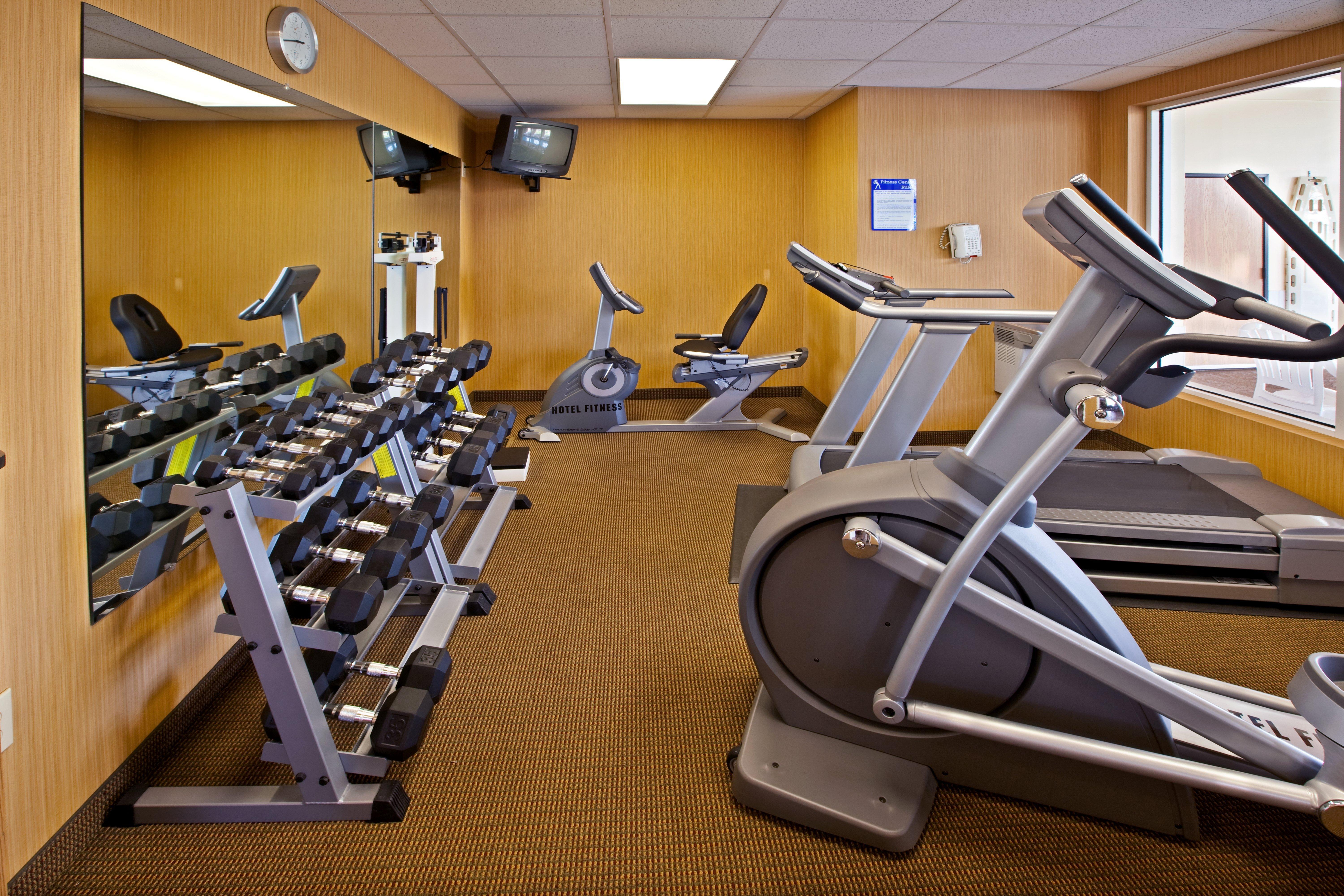 Holiday Inn Express Hotel & Suites Cincinnati-North/Шаронвилл Экстерьер фото