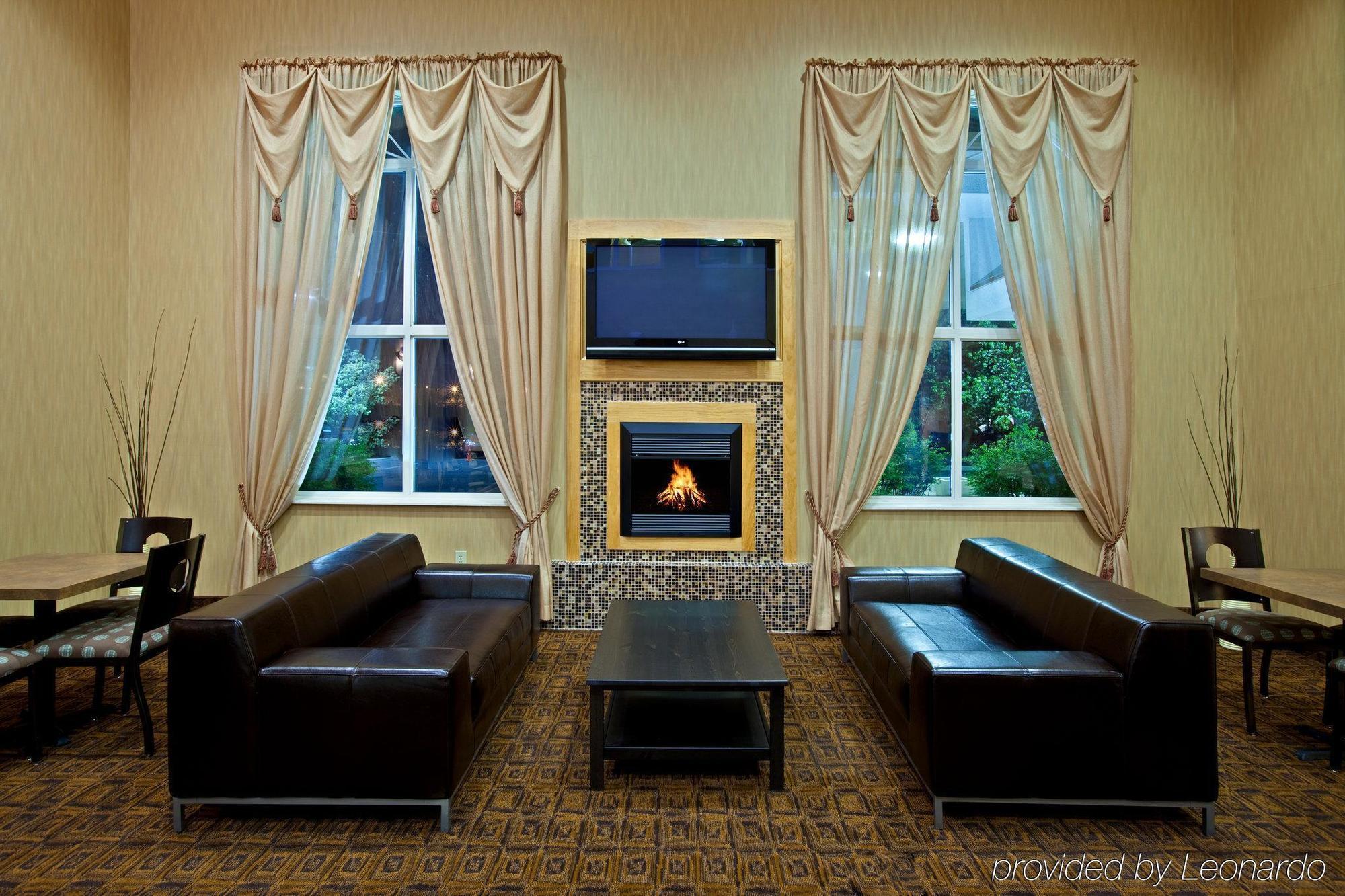 Holiday Inn Express Hotel & Suites Cincinnati-North/Шаронвилл Экстерьер фото