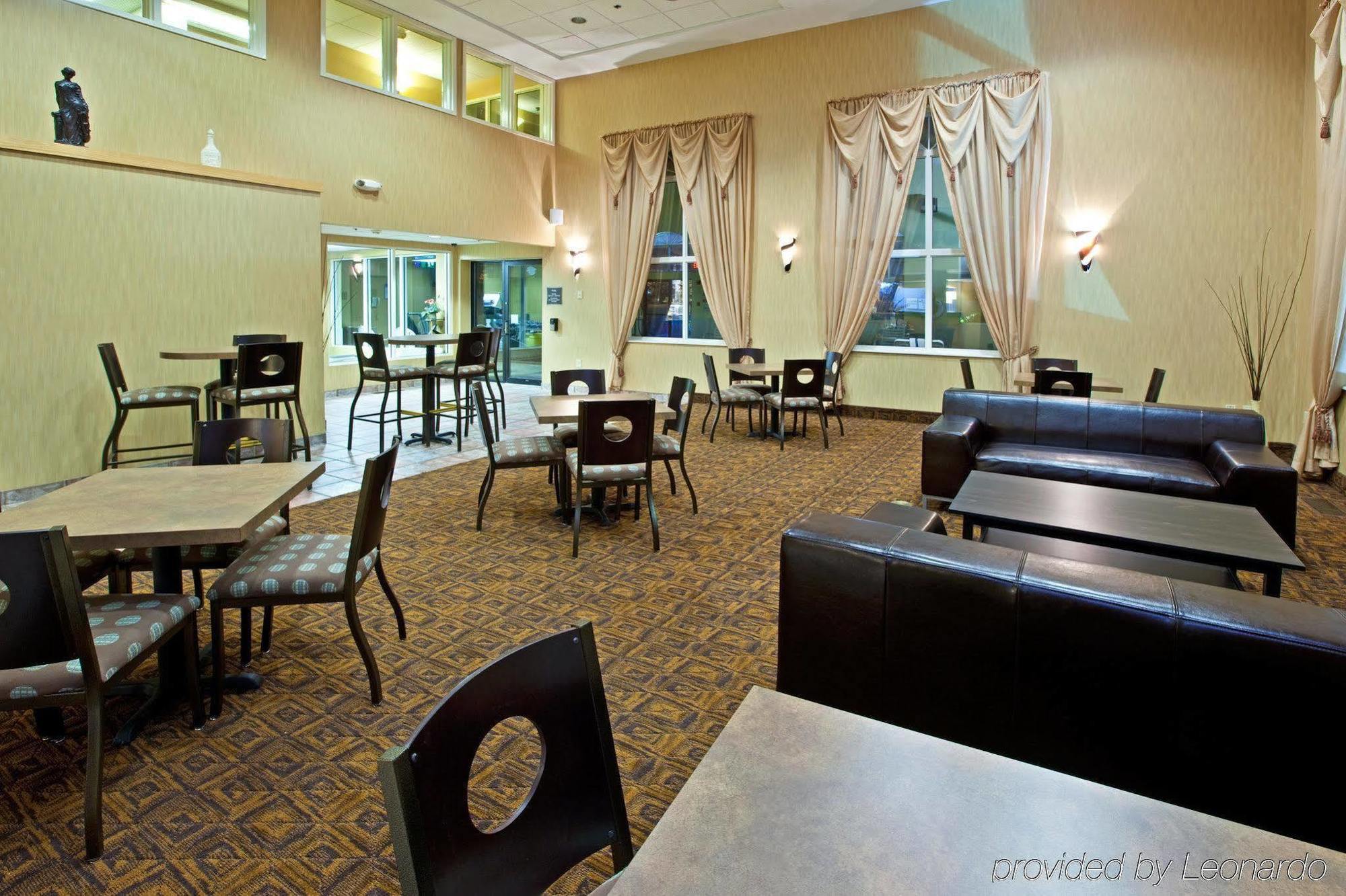 Holiday Inn Express Hotel & Suites Cincinnati-North/Шаронвилл Ресторан фото